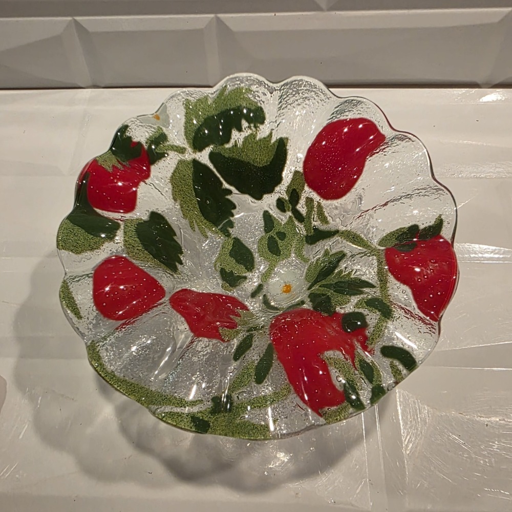 Vintage Sydenstricker Fused Glass Strawberry Ruffled Rim Bowl 6 3/4" Signed
